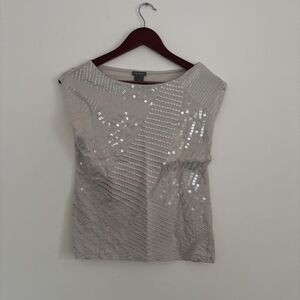 Beautiful Ann Taylor sleeveless blouse / top with sequin detail